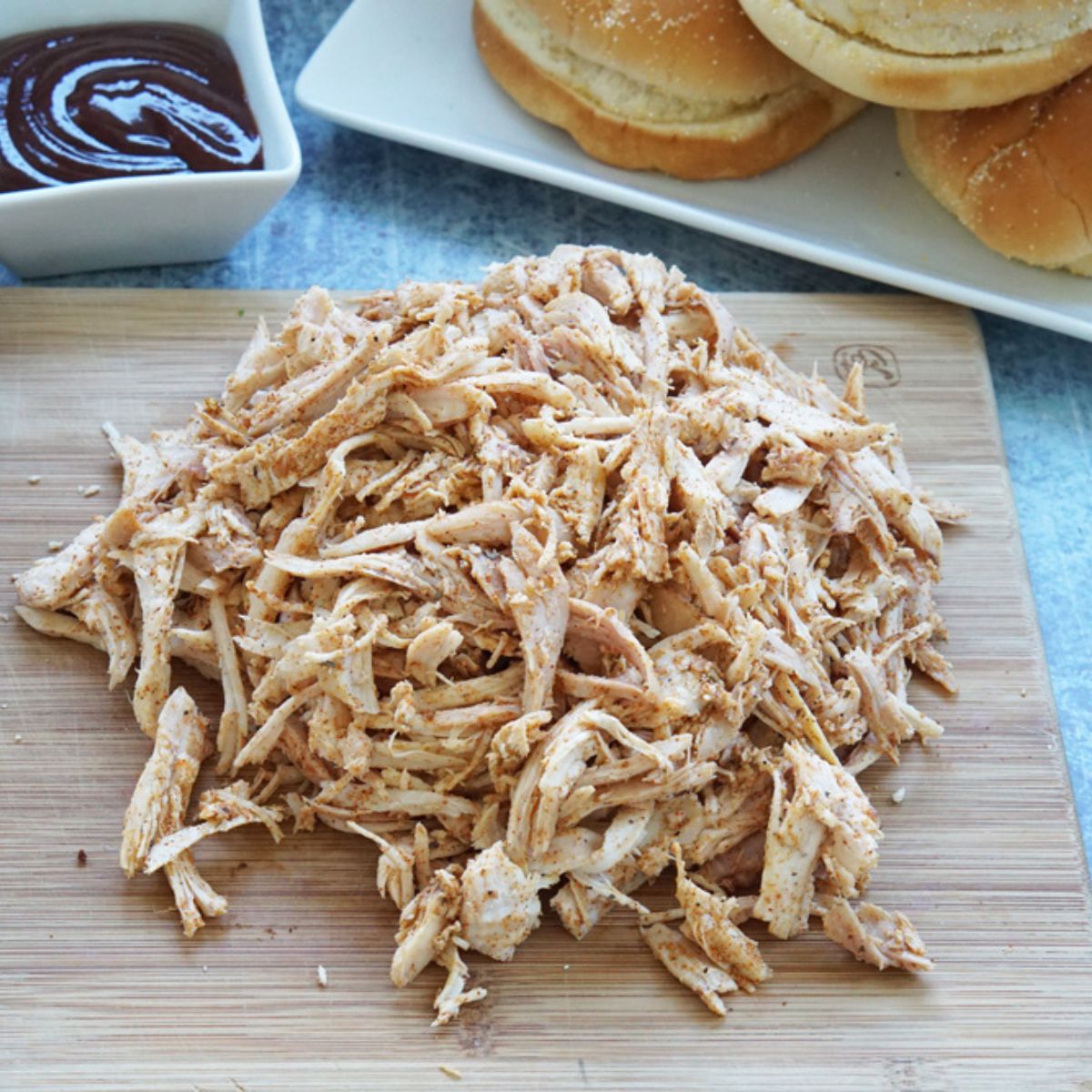 Ready-to-Eat Pulled Chicken : Hardwood Smoked Pulled Chicken